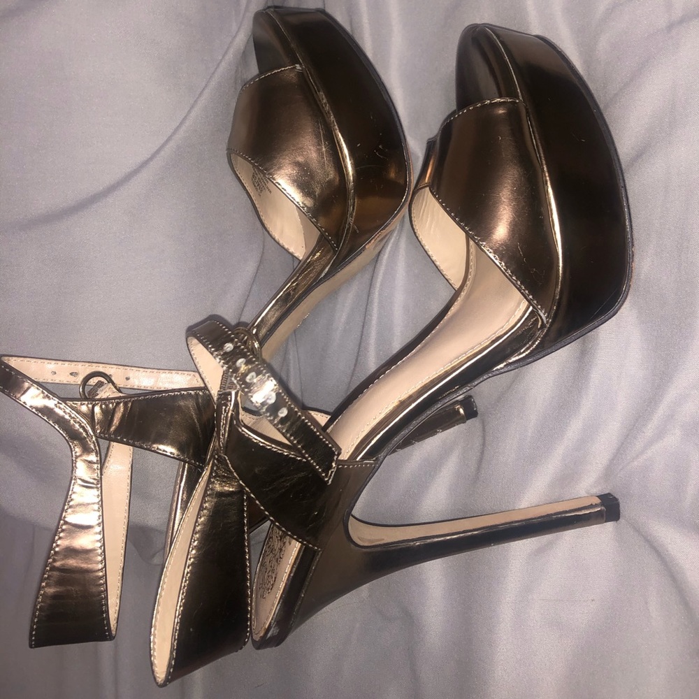 Vince Camuto bronze heels